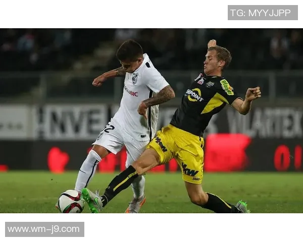 谢菲尔德星期三对阵利兹联比赛结果分析与精彩瞬间回顾